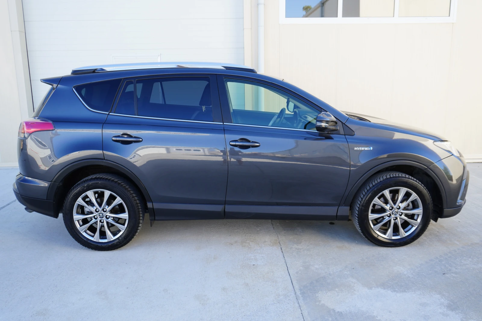 Toyota Rav4 2.5i Hybrid/AWD/EXCLUSIVE-���� ����!! | Mobile.bg � ����������� 6