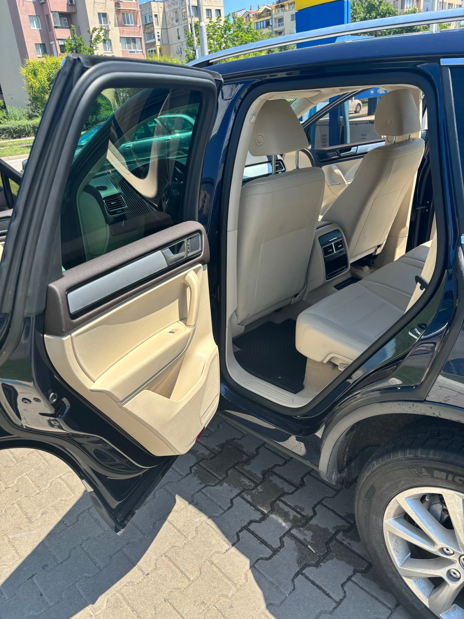 VW Touareg 3.6 Petrol/GAS, снимка 7 - Автомобили и джипове - 56164189