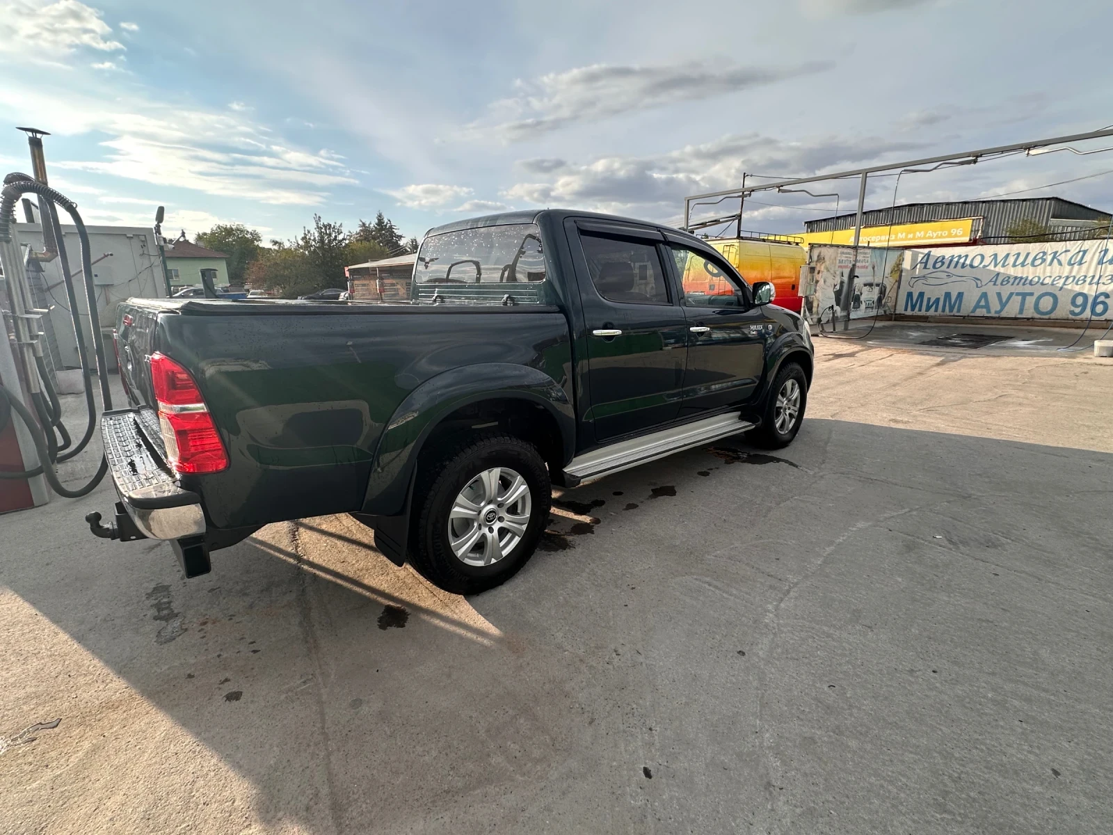 Toyota Hilux 3.0 D4D, снимка 12 - Автомобили и джипове - 56418749