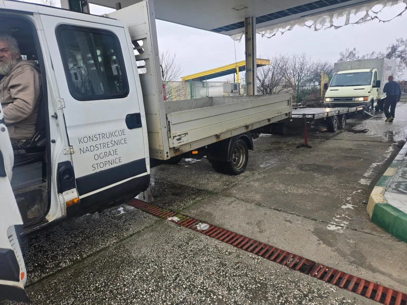 Iveco 35c15 3ка мотор 140коня 4м кароцерия 3, 5т, снимка 2 - Бусове и автобуси - 53473259