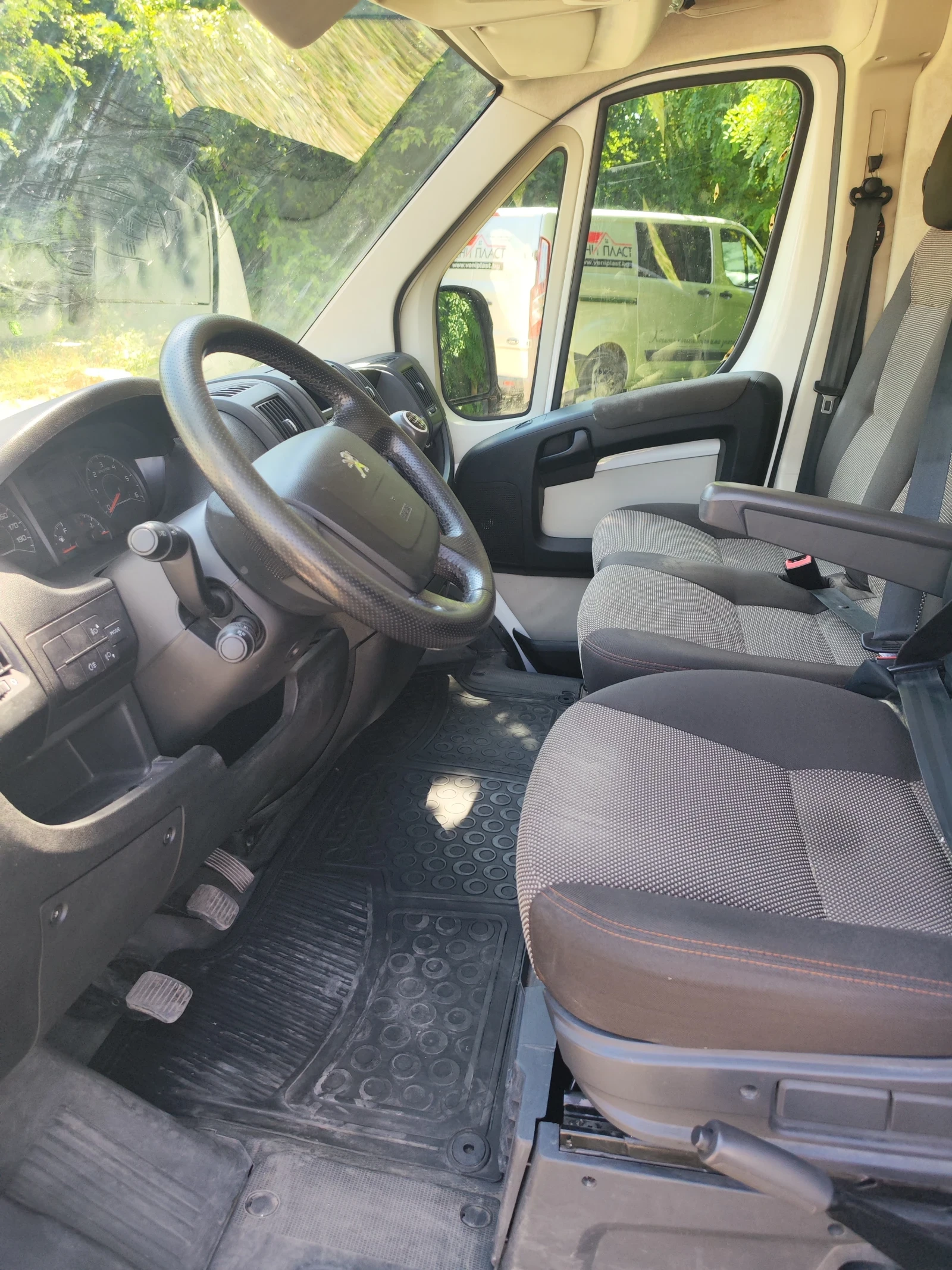 Peugeot Boxer, снимка 7 - Бусове и автобуси - 55315158