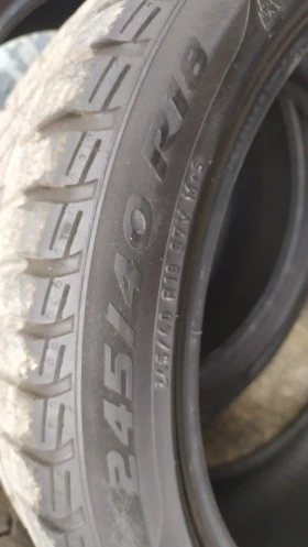 Гуми Зимни 245/40R18, снимка 2