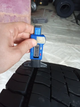 Гуми, снимка 5