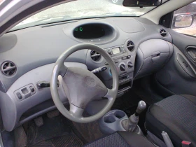 Toyota Yaris 1.0 Газ-бензин , снимка 10