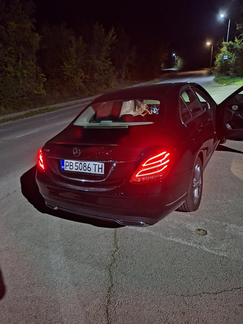 Mercedes-Benz C 220 2.2d, снимка 2 - Автомобили и джипове - 47795987