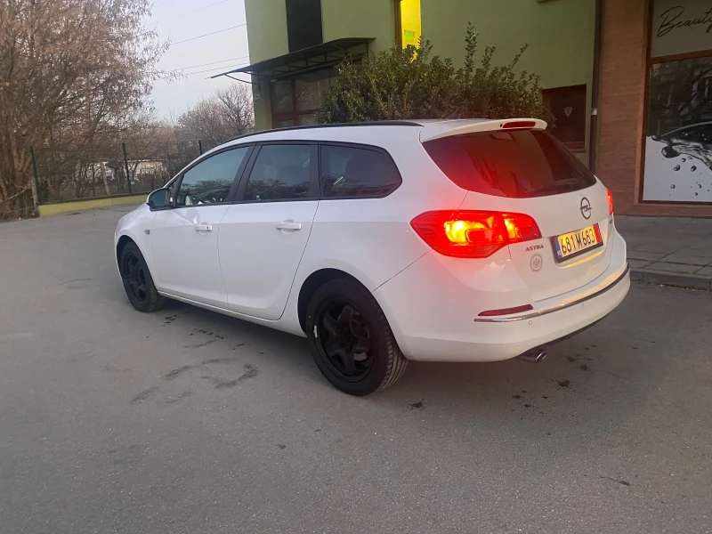 Opel Astra 2.0CDTI , снимка 5 - Автомобили и джипове - 49212090