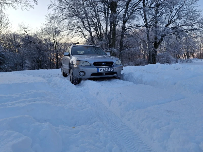 Subaru Outback, снимка 7 - Автомобили и джипове - 48747961