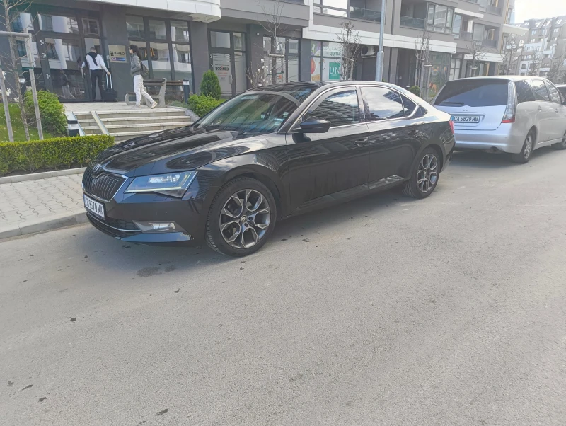 Skoda Superb, снимка 2 - Автомобили и джипове - 52379219