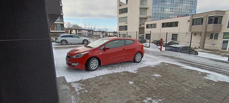 Kia Ceed 1.4 100 k.c., снимка 2 - Автомобили и джипове - 49602906