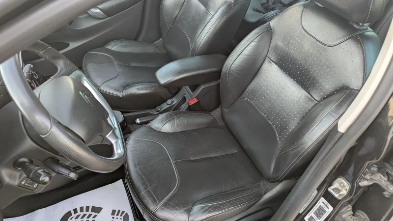 Citroen C3 1.6i пълен автоматик, кожа, подгрев, снимка 6 - Автомобили и джипове - 51644403