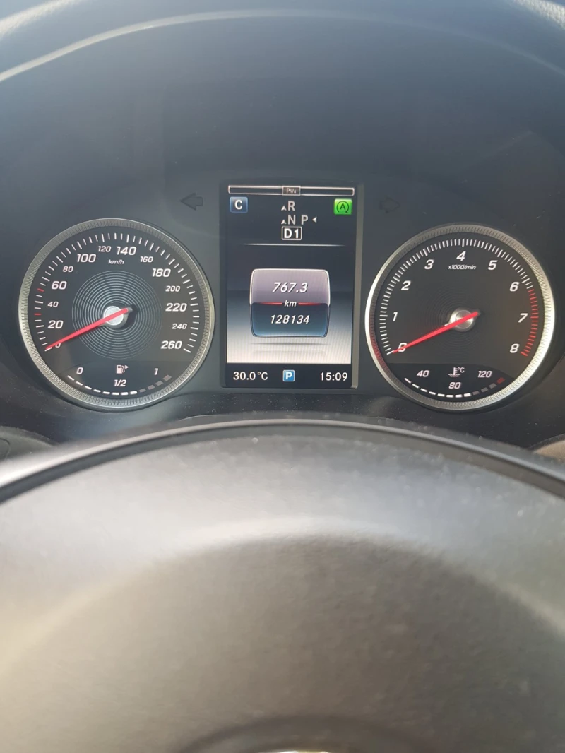 Mercedes-Benz C 180 седан, снимка 9 - Автомобили и джипове - 53006077