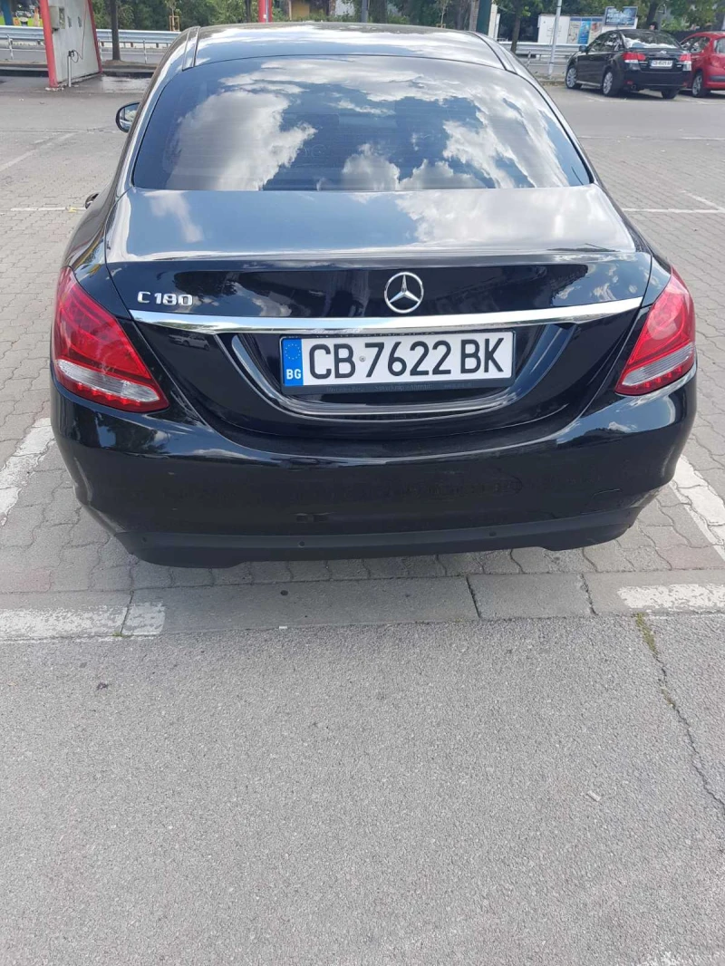 Mercedes-Benz C 180 седан, снимка 4 - Автомобили и джипове - 53006077
