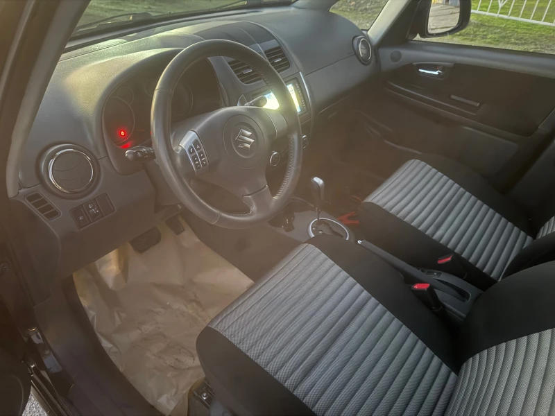 Suzuki SX4 4x4 AUTOMAT NAVI ШВЕЙЦАРИЯ, снимка 6 - Автомобили и джипове - 52745804