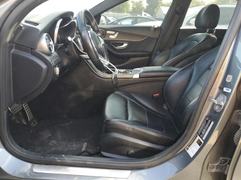 Mercedes-Benz C 300 4 MATIC, снимка 10 - Автомобили и джипове - 53057189
