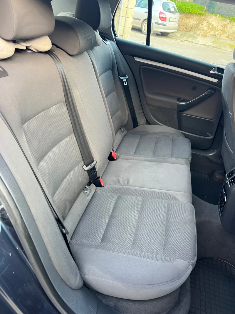 VW Golf 5, снимка 4 - Автомобили и джипове - 53384689