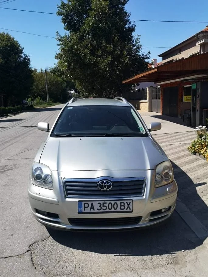 Toyota Avensis Авенсис, снимка 4 - Автомобили и джипове - 48685759