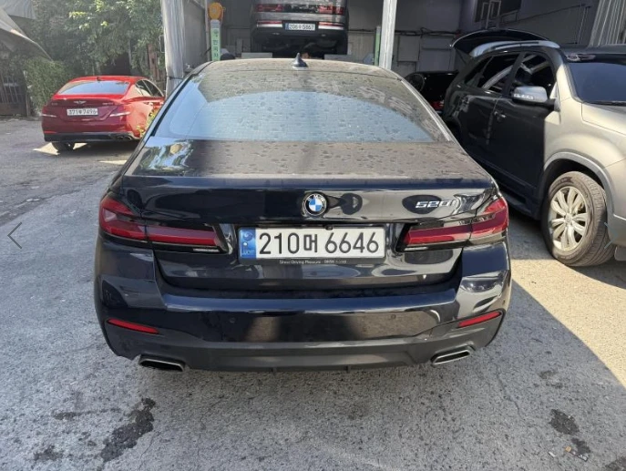 BMW 520 360* ЕЛ. БАГАЖНИК* BLIND SPOT* ЛЮК* КРАЙНА ЦЕНА, снимка 3 - Автомобили и джипове - 55593838