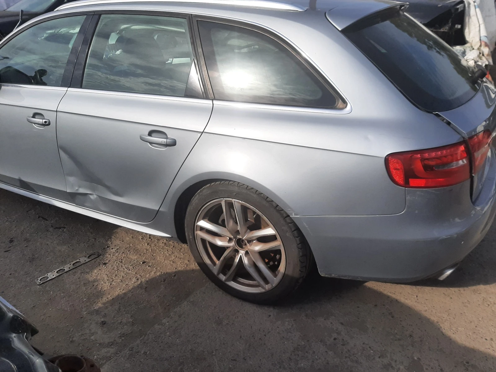 Audi A4 3.0TDI S LINE тип мотор CCW - изображение 2