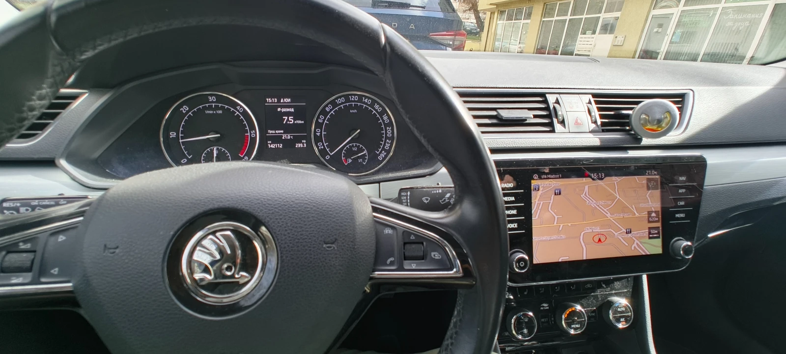 Skoda Superb  - изображение 8