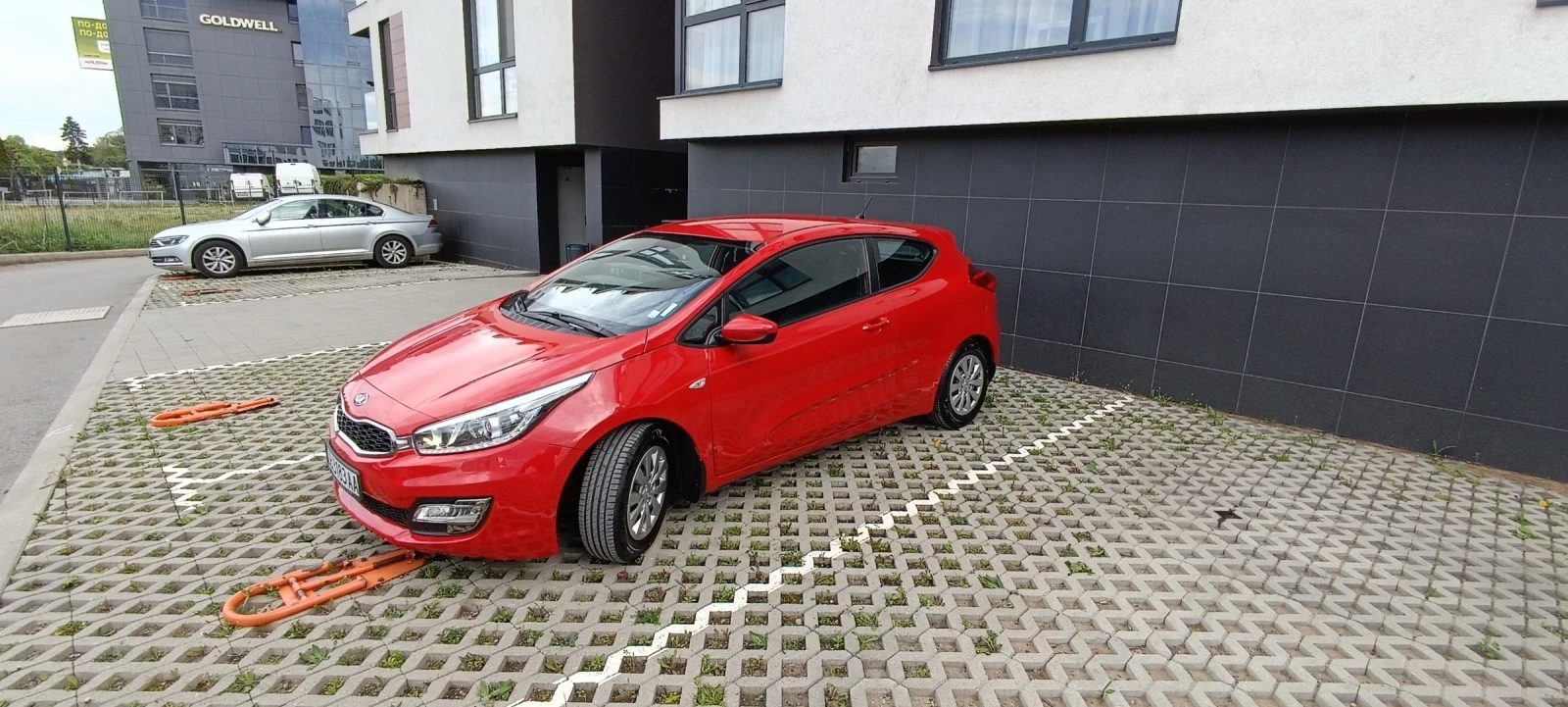 Kia Ceed 1.4 100 k.c. - изображение 4