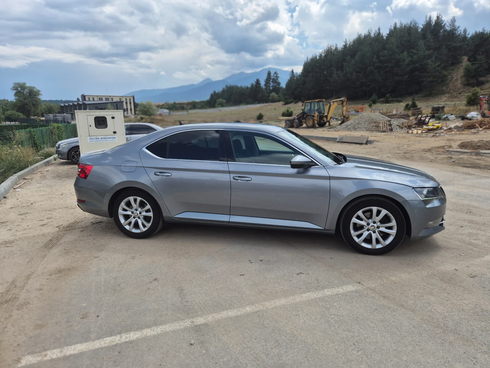 Skoda Superb  - изображение 4