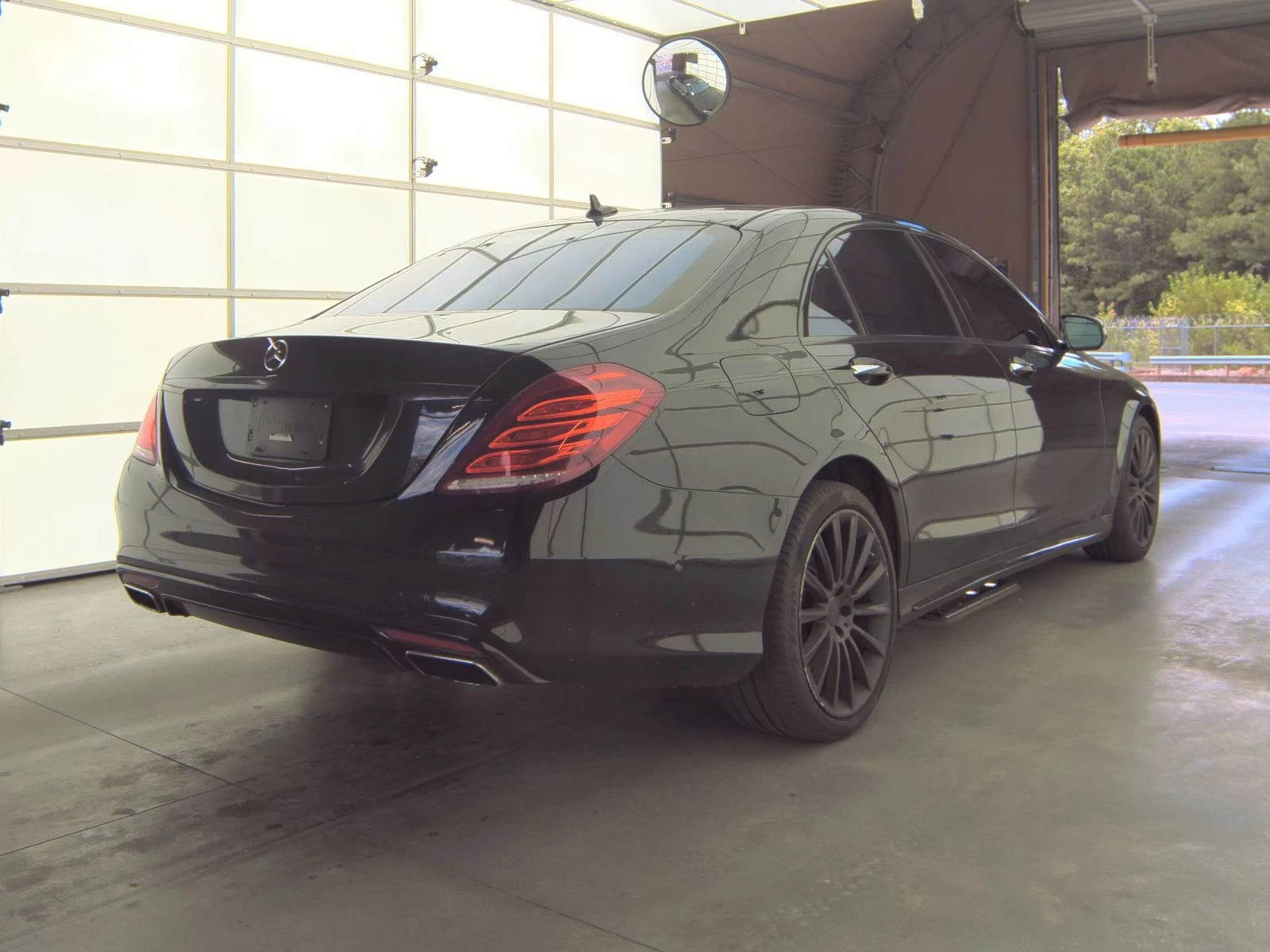 Mercedes-Benz S 500 AMG* PACK* BURMESTER* ПОДГРЕВ* КАМЕРА* КЕЙЛЕС*  - изображение 2