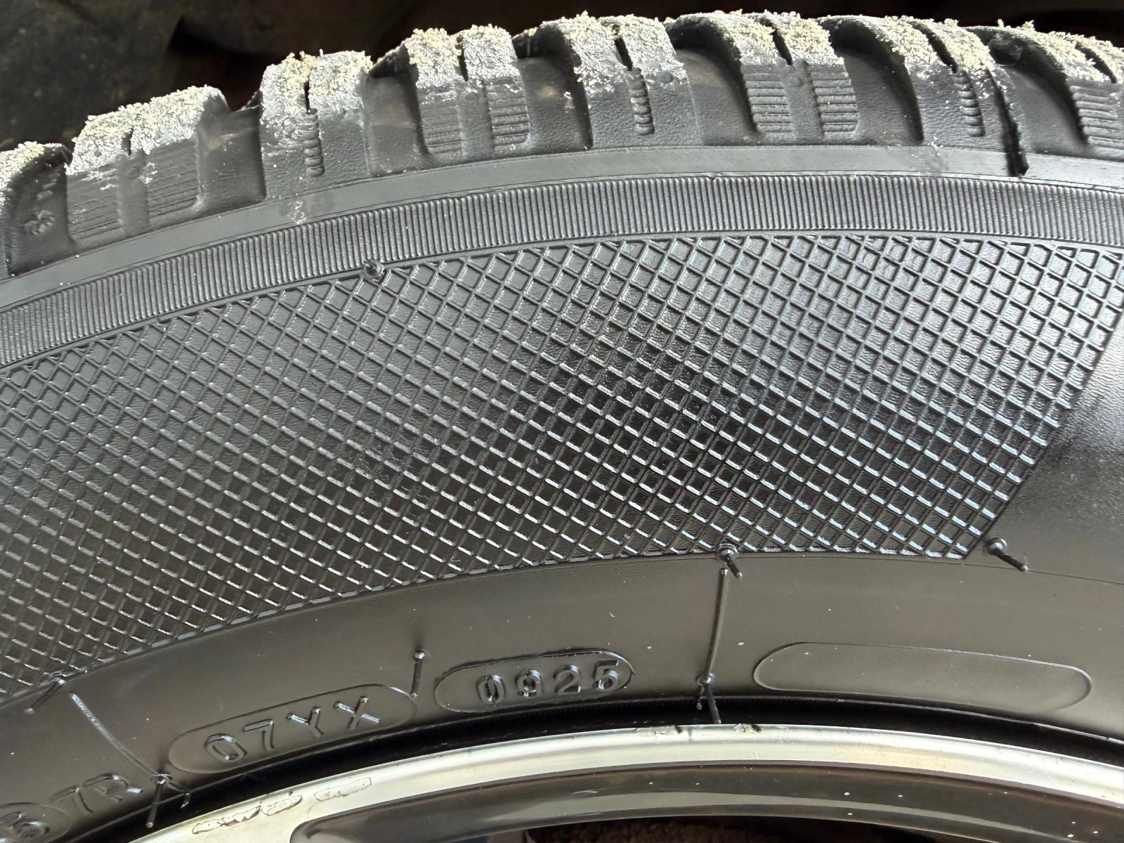 Toyota Avensis 2.0 D4d от БГ - изображение 7