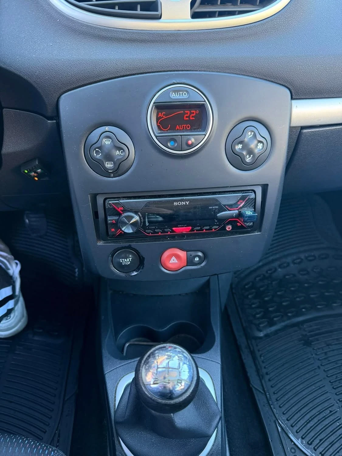 Renault Clio 1.6 бензин/ газ - изображение 9