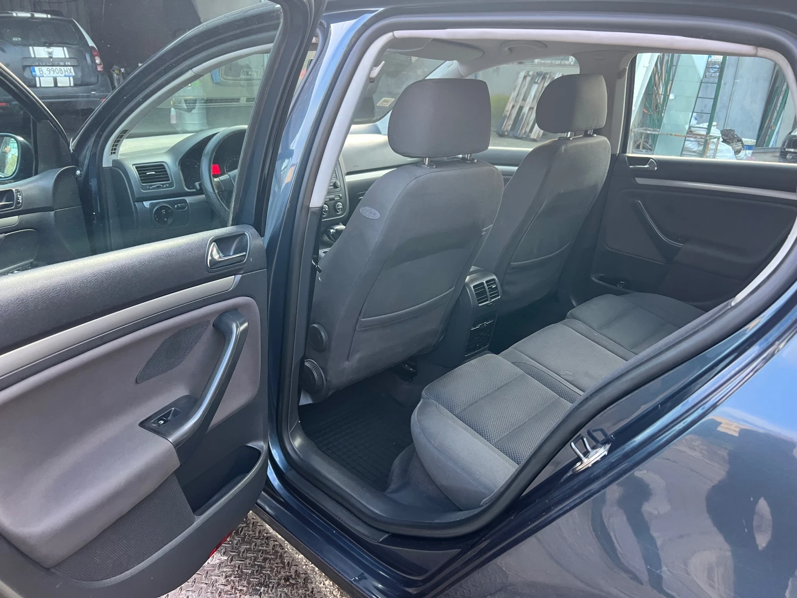 VW Golf 5 - изображение 3