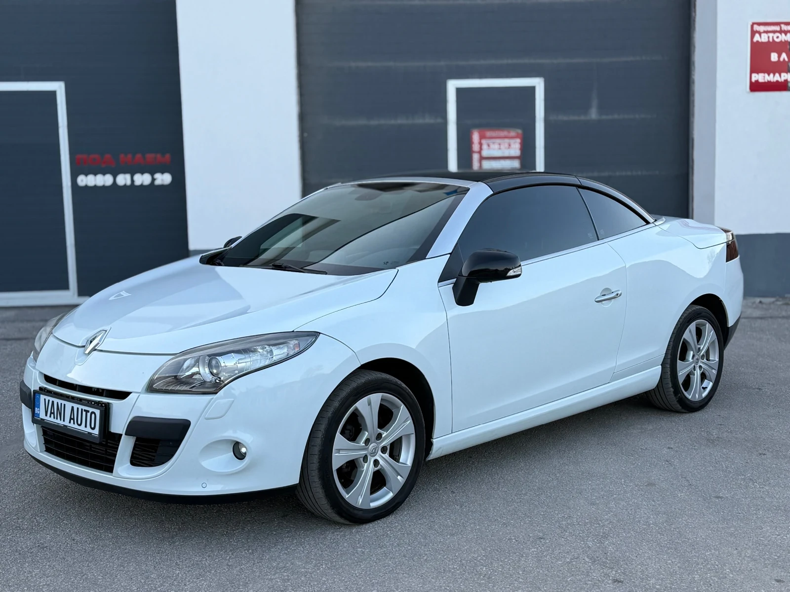 Renault Megane 1.5dci Кожа Навигация Ксенон, снимка 3 - Автомобили и джипове - 53803572