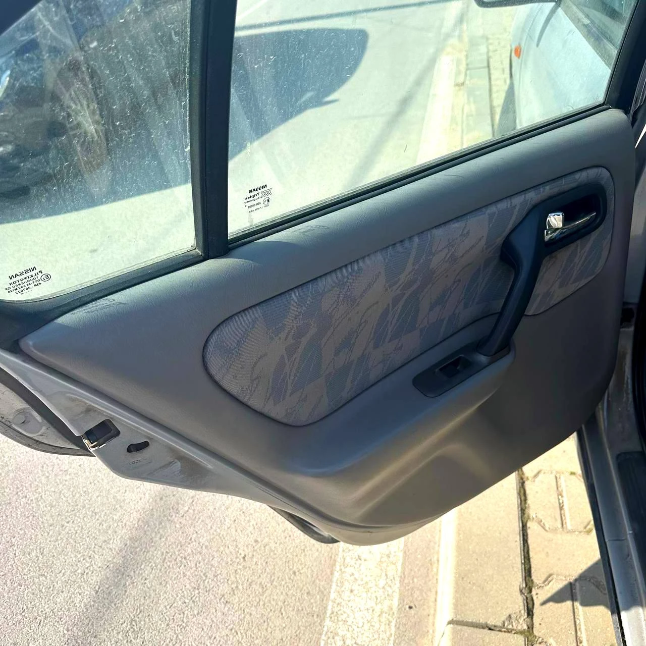 Nissan Primera газ. инж. 115кс., снимка 11 - Автомобили и джипове - 54454842