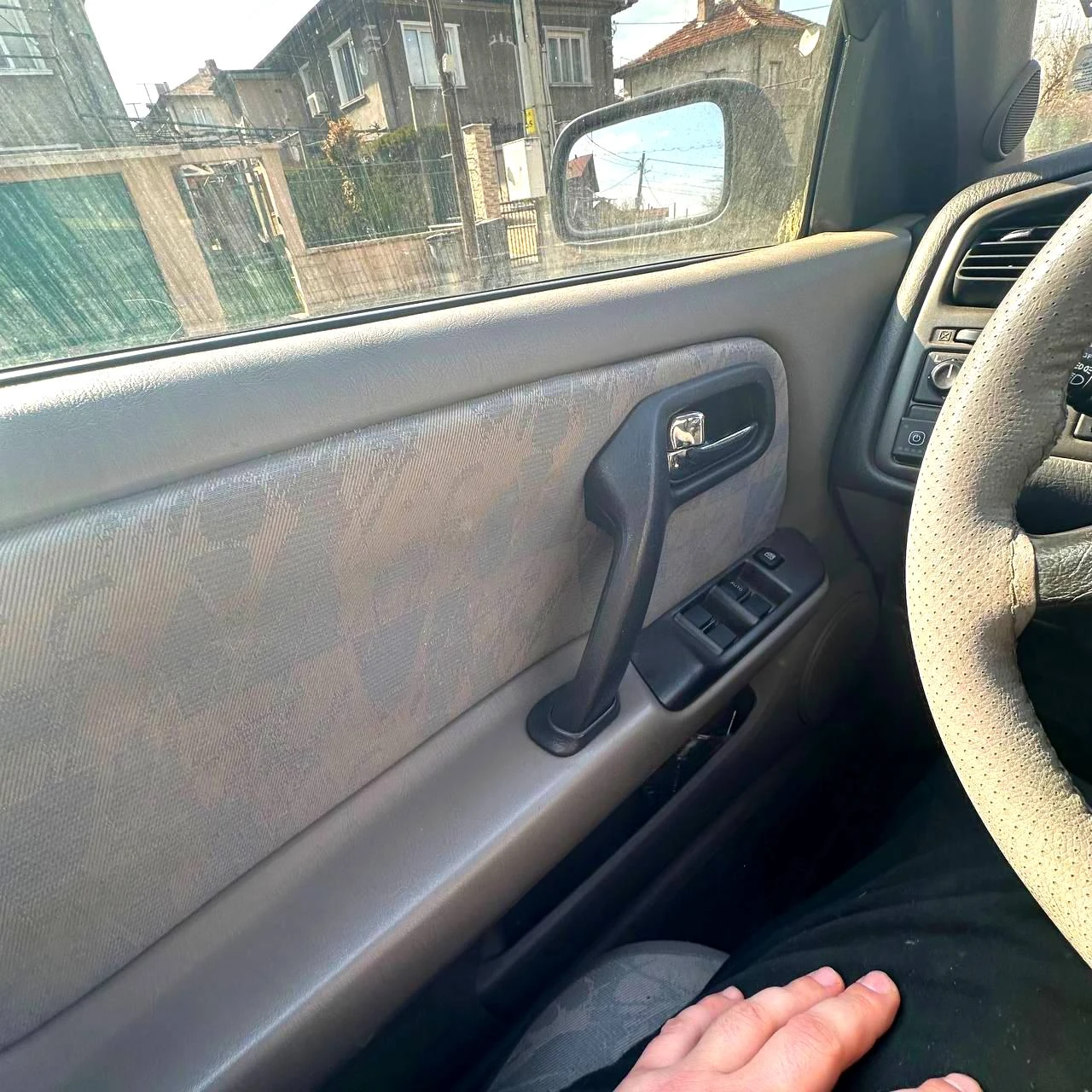 Nissan Primera газ. инж. 115кс., снимка 8 - Автомобили и джипове - 54454842