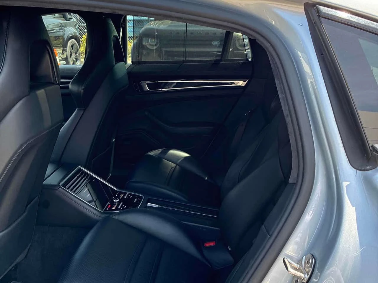 Porsche Panamera Turbo  CARFAX, снимка 10 - Автомобили и джипове - 54641697
