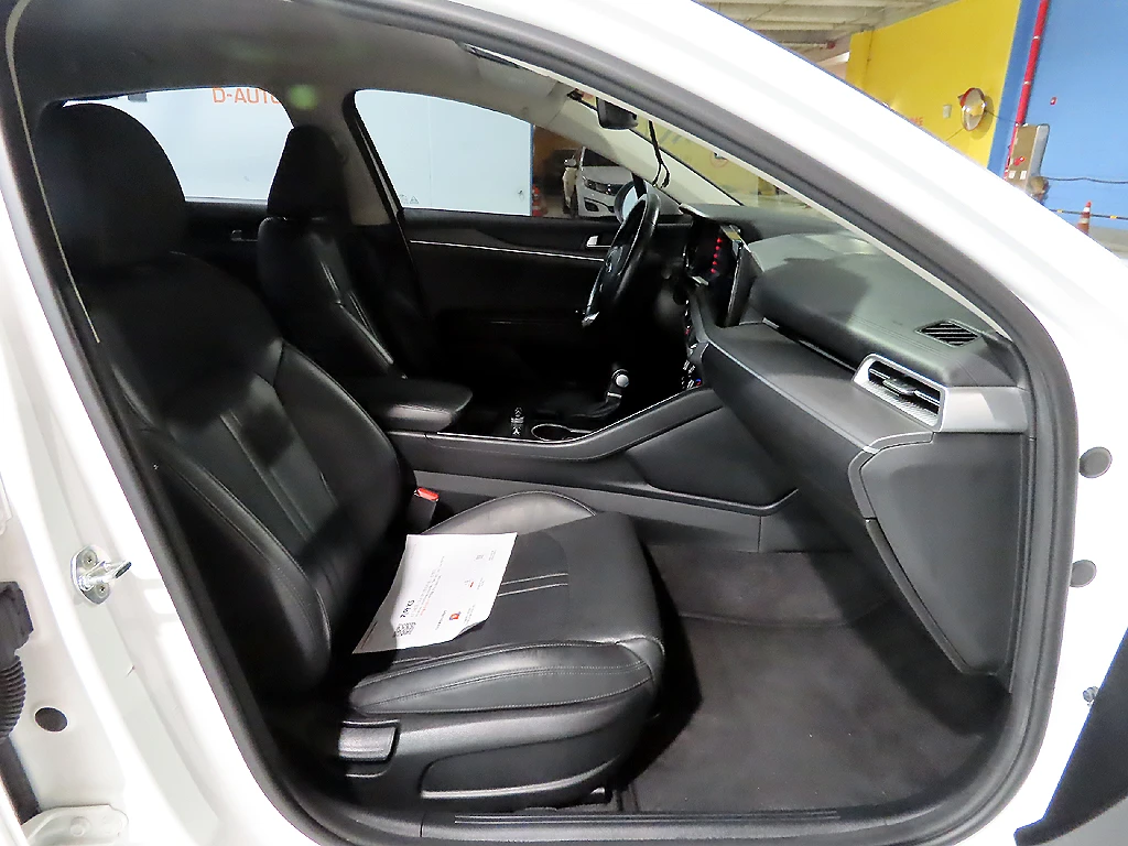 Kia K5 2.0LPI / Очакван внос !!!, снимка 9 - Автомобили и джипове - 54642219