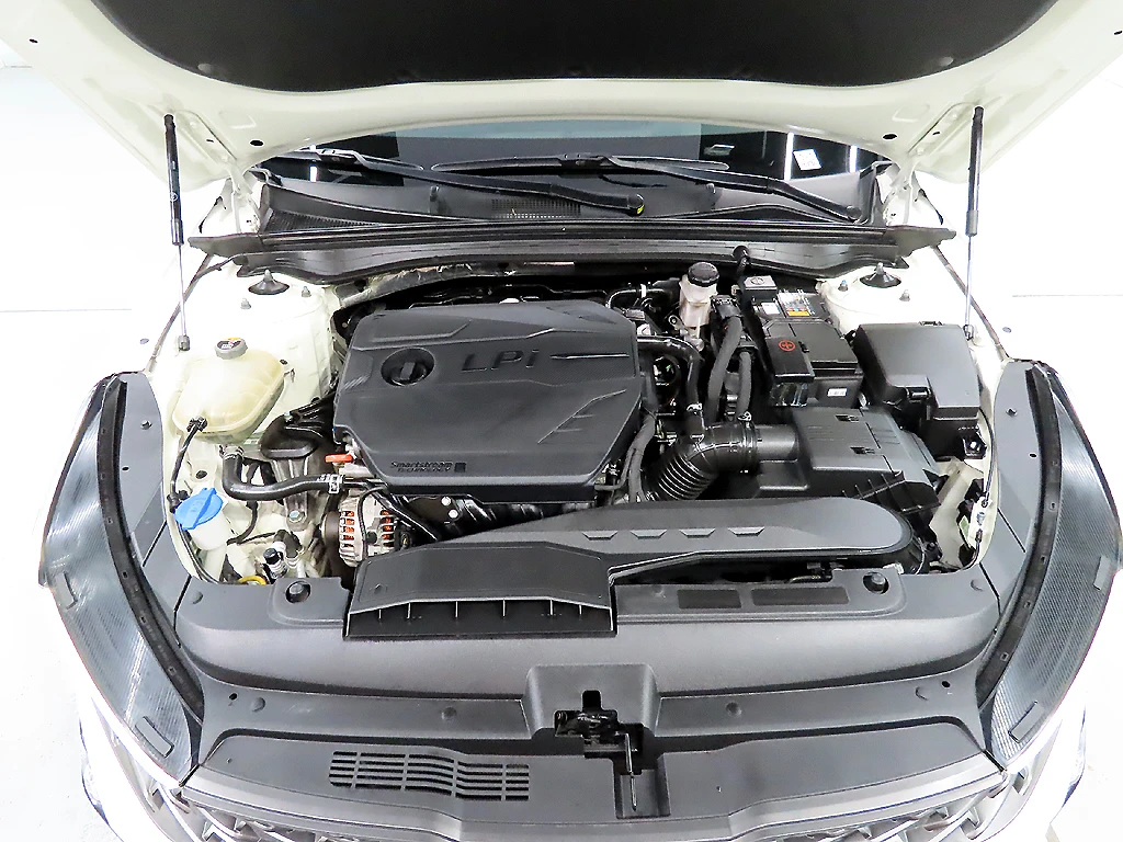 Kia K5 2.0LPI / Очакван внос !!!, снимка 6 - Автомобили и джипове - 54642219