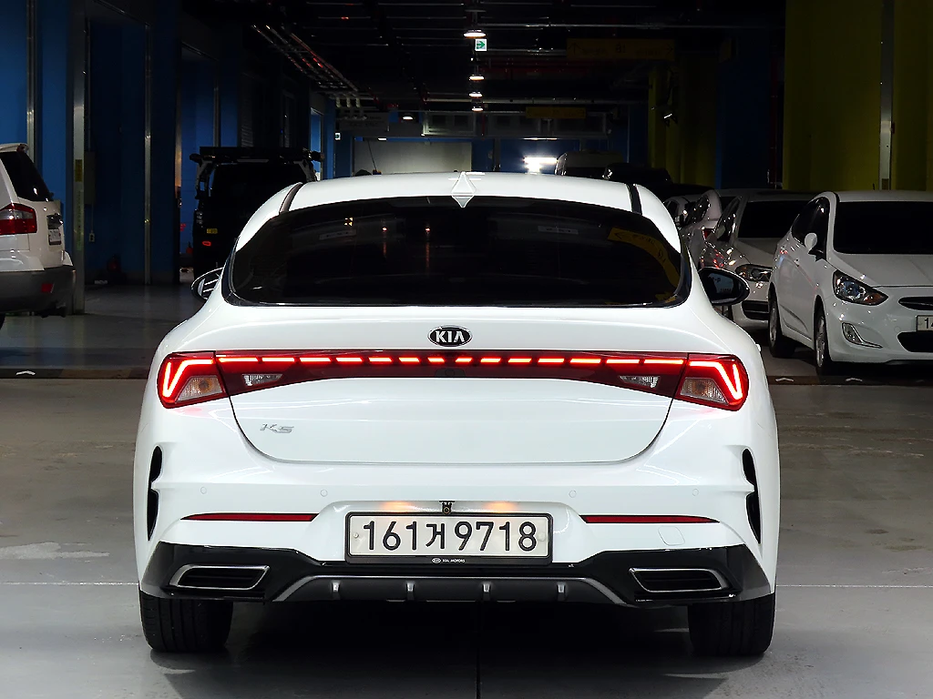 Kia K5 2.0LPI / Очакван внос !!!, снимка 2 - Автомобили и джипове - 54642219