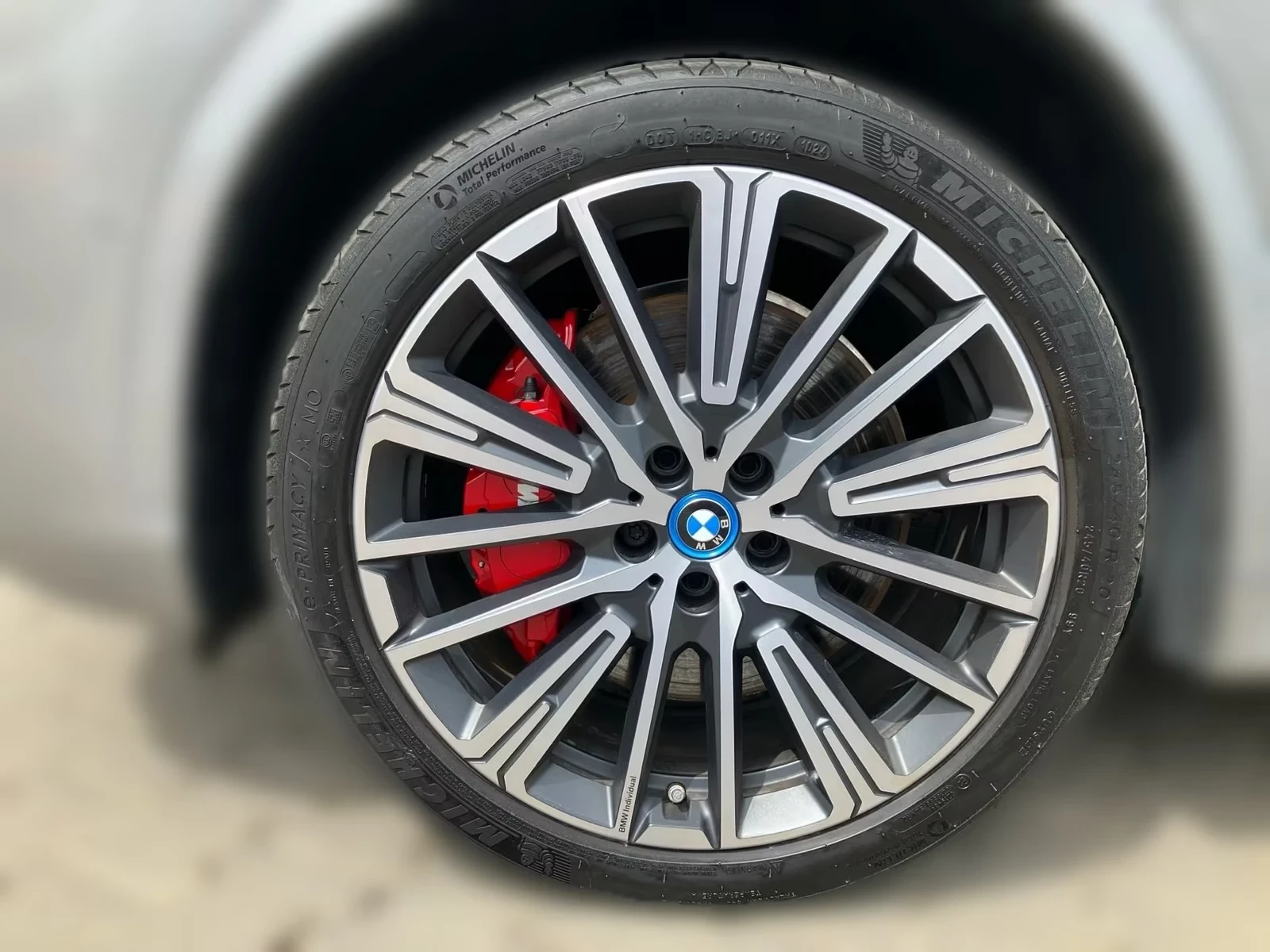 BMW iX1 xDrive30 M Sport Pro DA+ PANO Ad.LED 360* Winter P, снимка 15 - Автомобили и джипове - 54765778