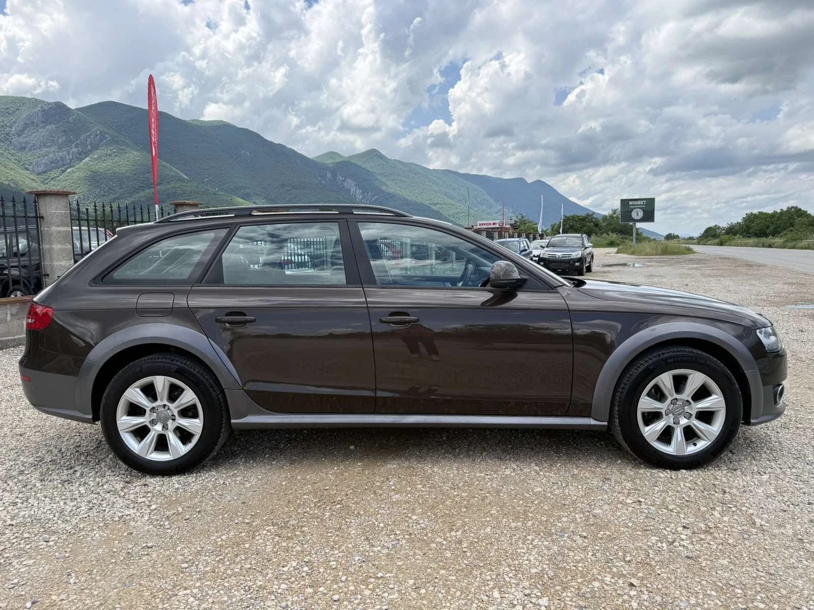 Audi A4 Allroad 2.0 TDI АВТОМАТ FACE, снимка 5 - Автомобили и джипове - 54800285