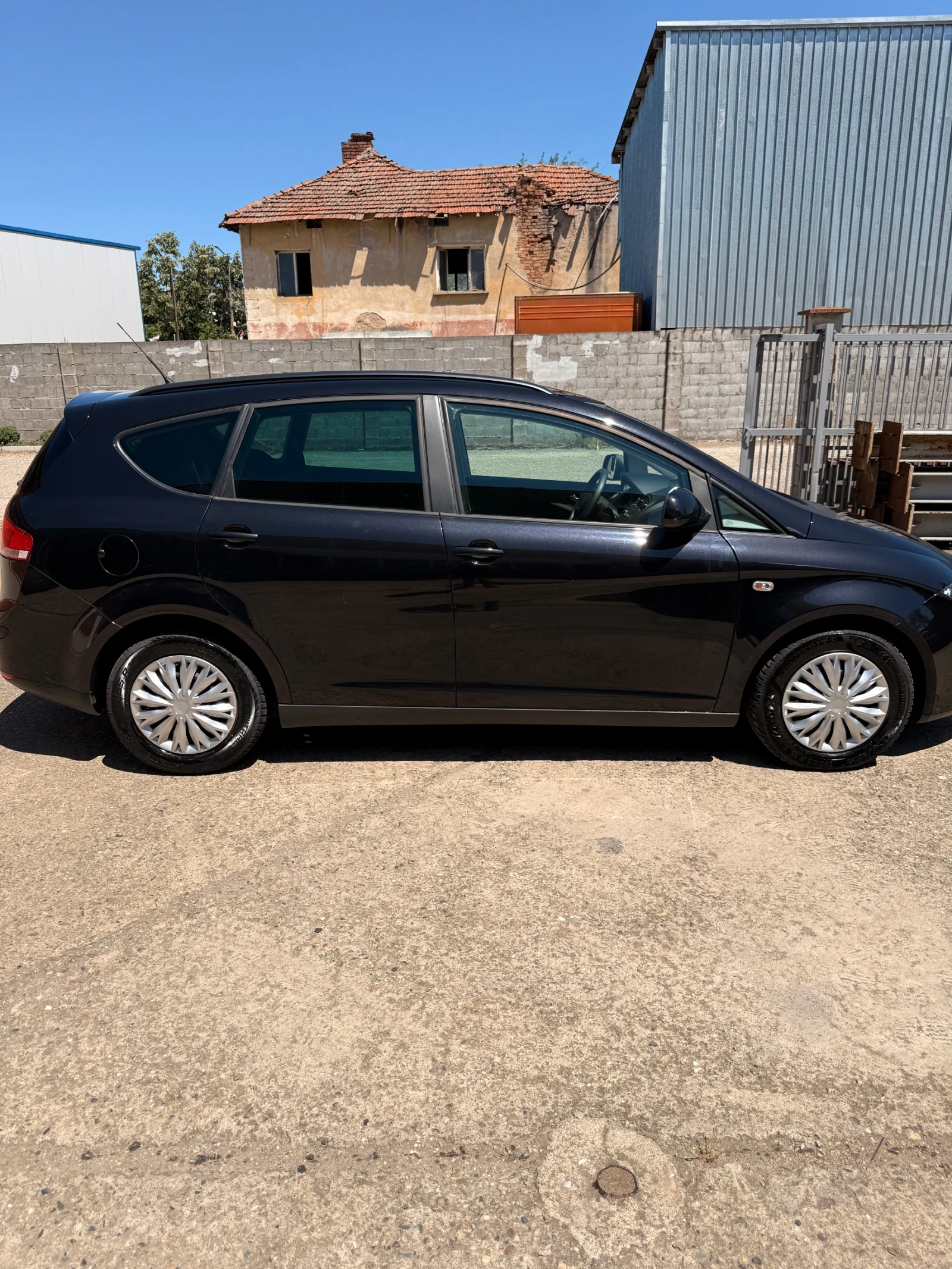 Seat Altea 1.4 16V 122k km, снимка 4 - Автомобили и джипове - 55295808