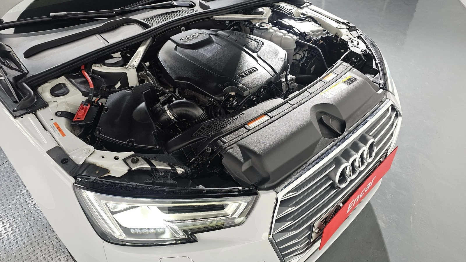Audi A4 40 TFSI* ЛЮК* HUD* KEYLESS* КРАЙНА ЦЕНА, снимка 6 - Автомобили и джипове - 55318875