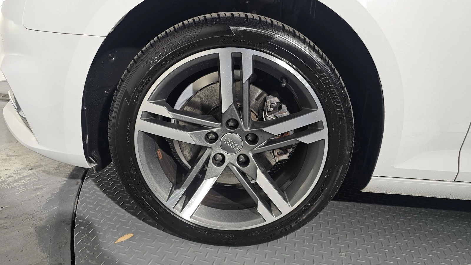 Audi A4 40 TFSI* ЛЮК* HUD* KEYLESS* КРАЙНА ЦЕНА, снимка 5 - Автомобили и джипове - 55318875