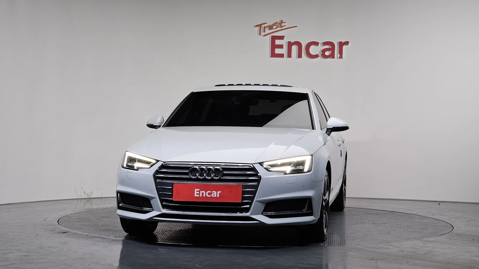Audi A4 40 TFSI* ЛЮК* HUD* KEYLESS* КРАЙНА ЦЕНА, снимка 3 - Автомобили и джипове - 55318875