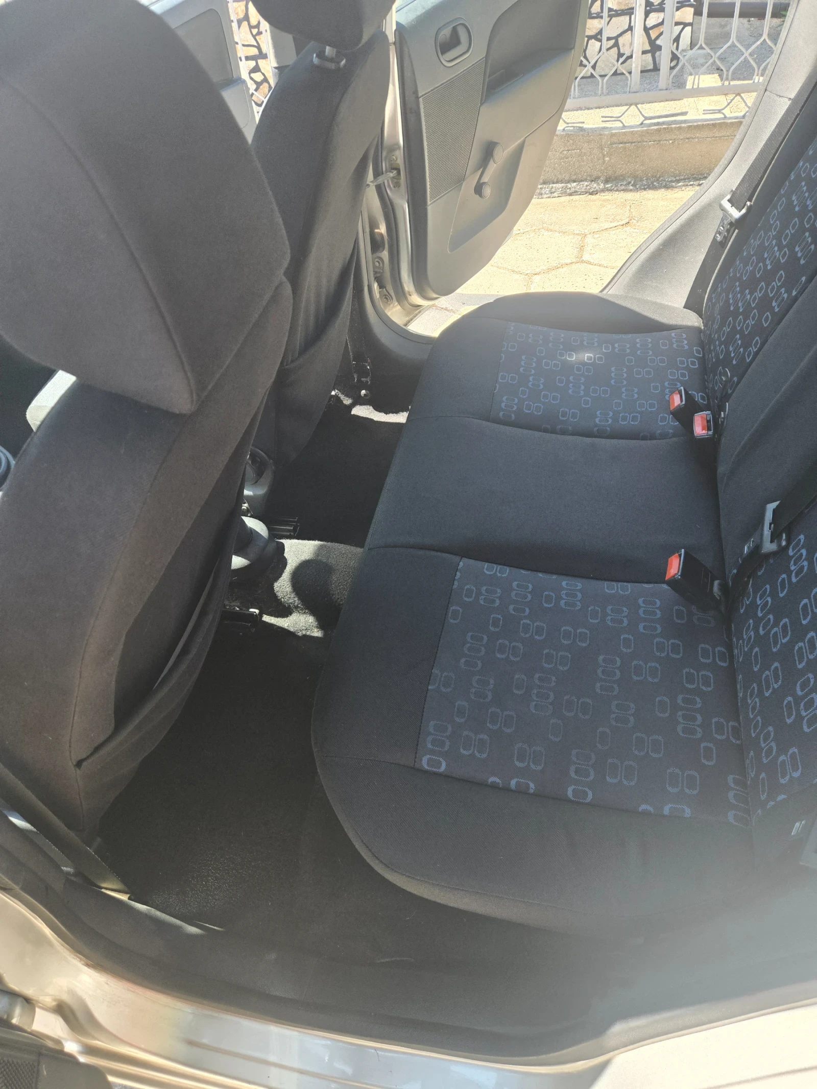 Ford Fiesta 1.4 Дизел, снимка 10 - Автомобили и джипове - 55499780