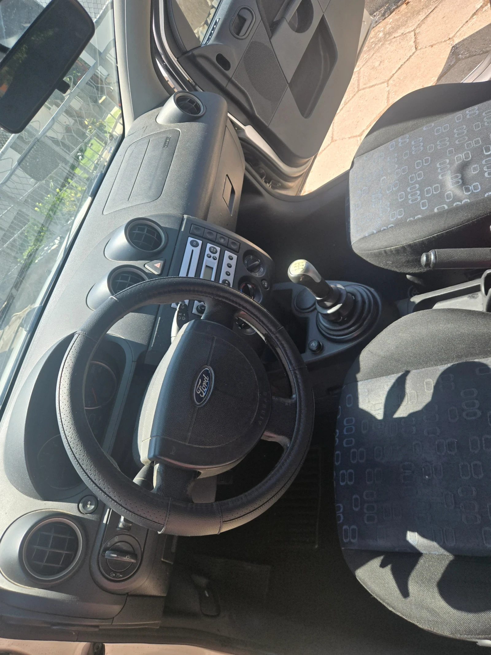 Ford Fiesta 1.4 Дизел, снимка 11 - Автомобили и джипове - 55499780