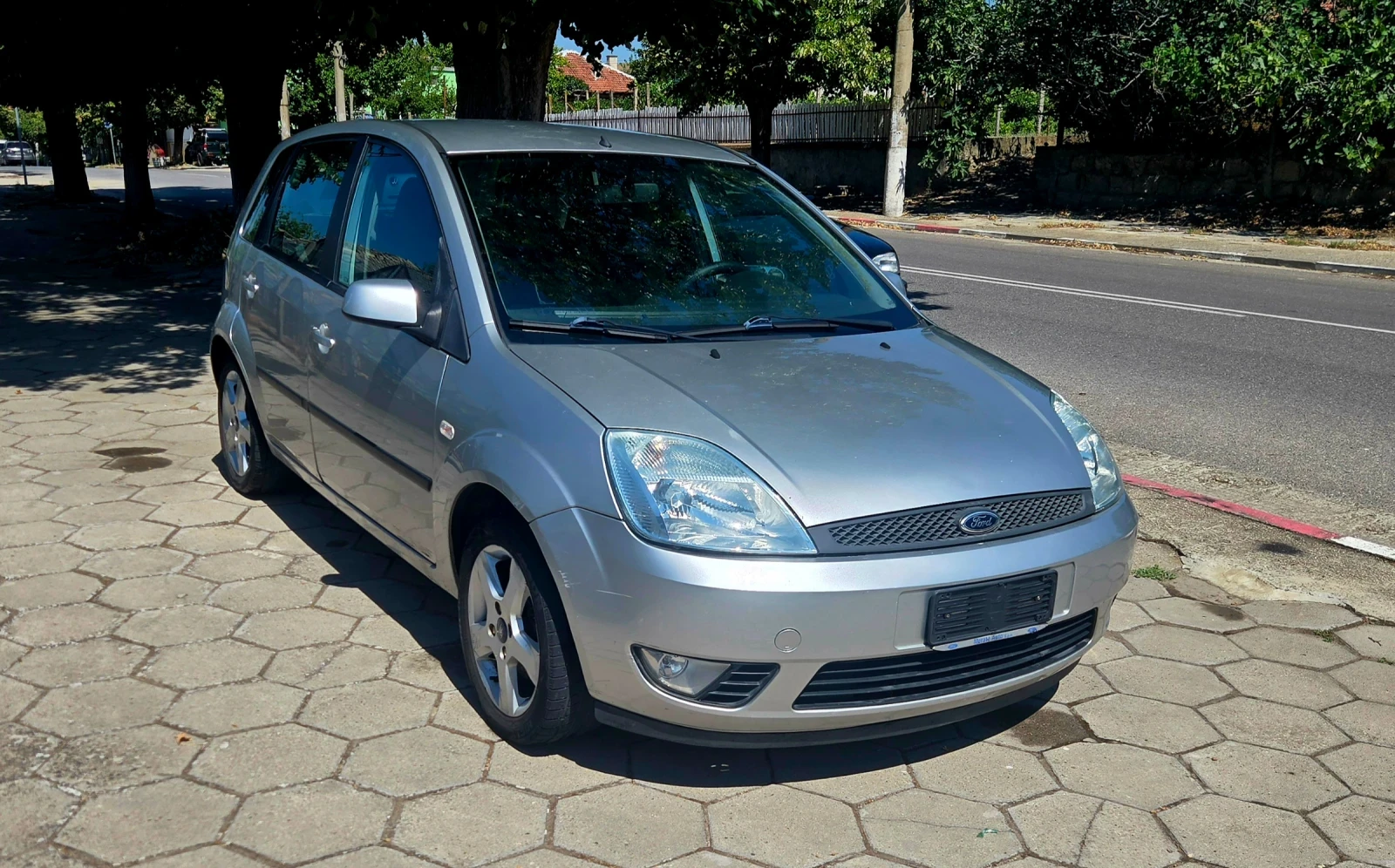 Ford Fiesta 1.4 Дизел, снимка 8 - Автомобили и джипове - 55499780