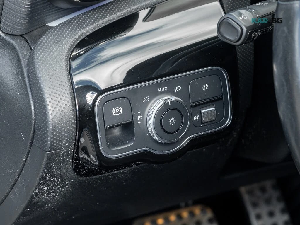 Mercedes-Benz A 220 * 4MATIC * PANO * Автокредит * (Цена до България), снимка 11 - Автомобили и джипове - 55737255
