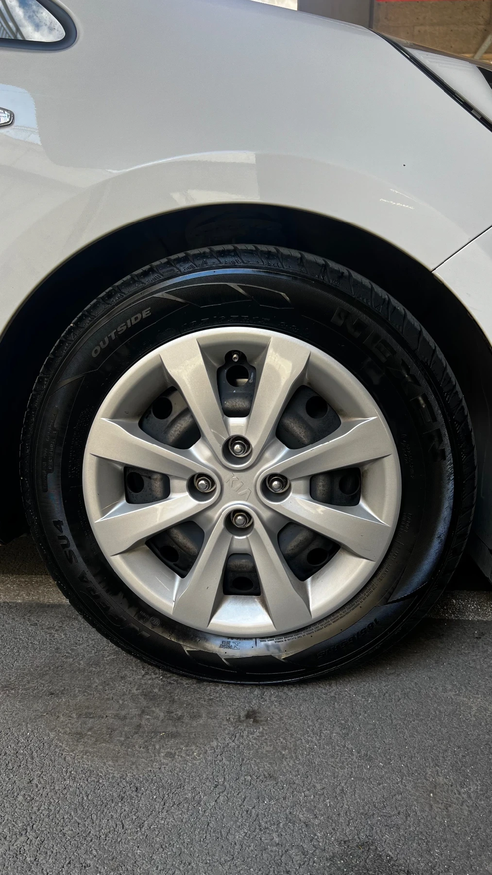 Kia Rio 1.4 Газ-бензин 6 скорости, снимка 6 - Автомобили и джипове - 55789990
