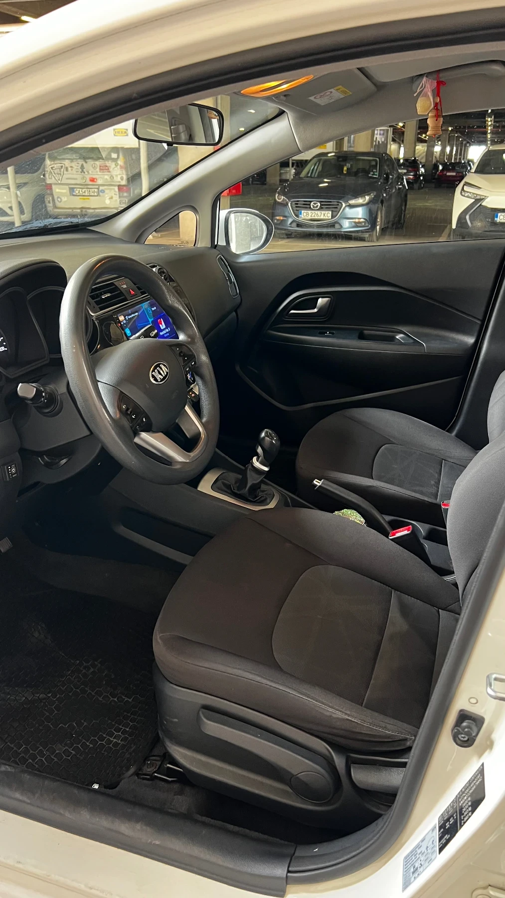 Kia Rio 1.4 Газ-бензин 6 скорости, снимка 10 - Автомобили и джипове - 55789990