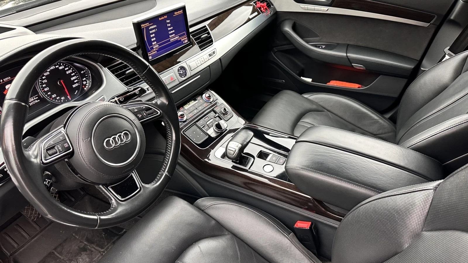Audi A8, снимка 3 - Автомобили и джипове - 56685765