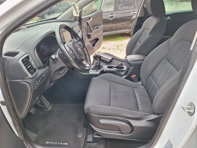 Kia Sportage 1.7d* Навигация/Камера/Лед/6ск/Топ* , снимка 13 - Автомобили и джипове - 52498521